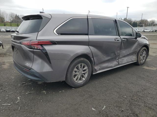 2021 TOYOTA SIENNA XLE - 5TDYRKEC6MS036009