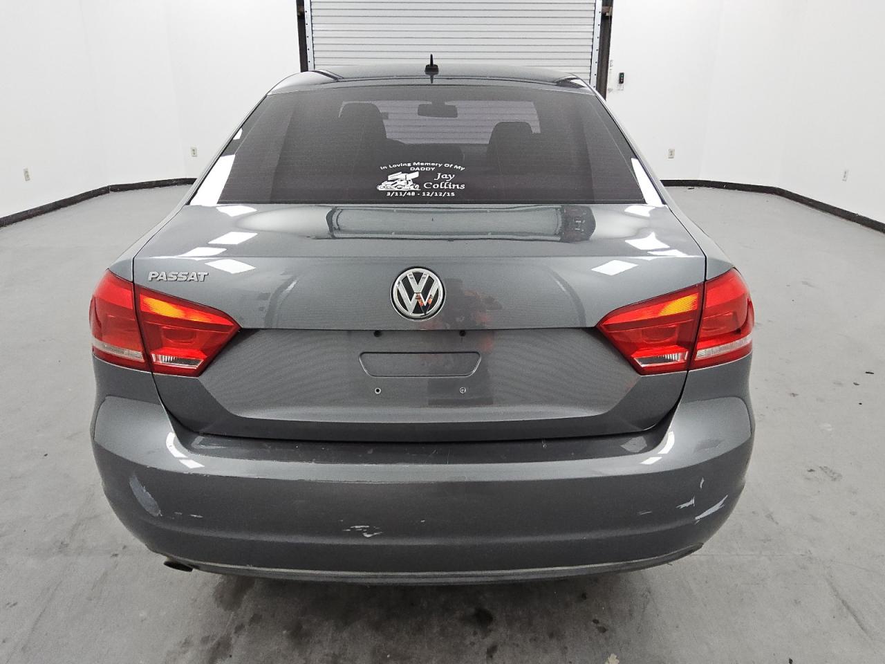 Lot #3041880415 2013 VOLKSWAGEN PASSAT S