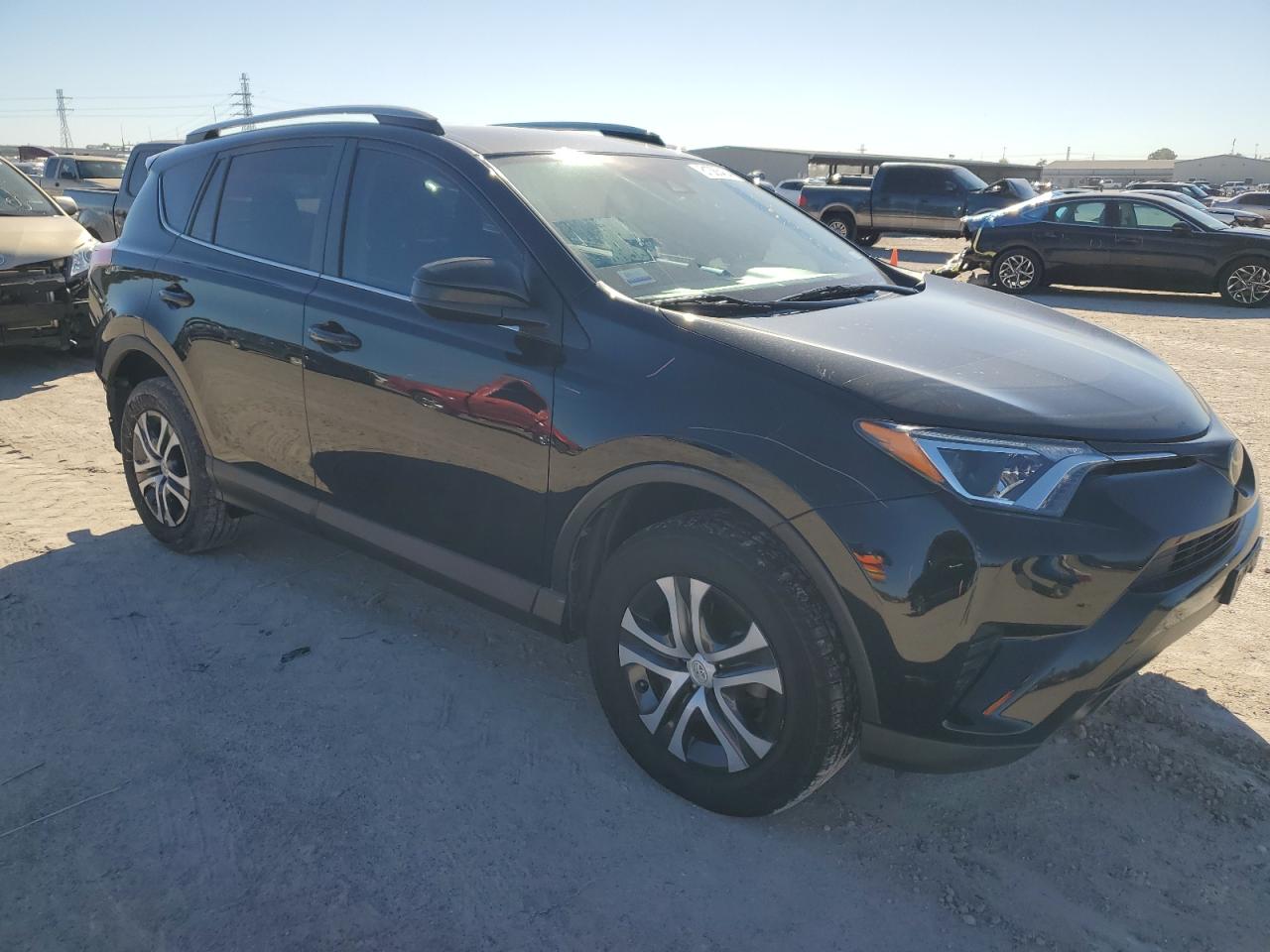 Lot #3037969214 2017 TOYOTA RAV4 LE