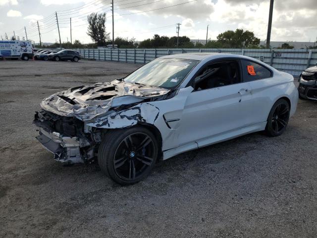 VIN WBS3R9C55FK329992 2015 BMW M4 no.1