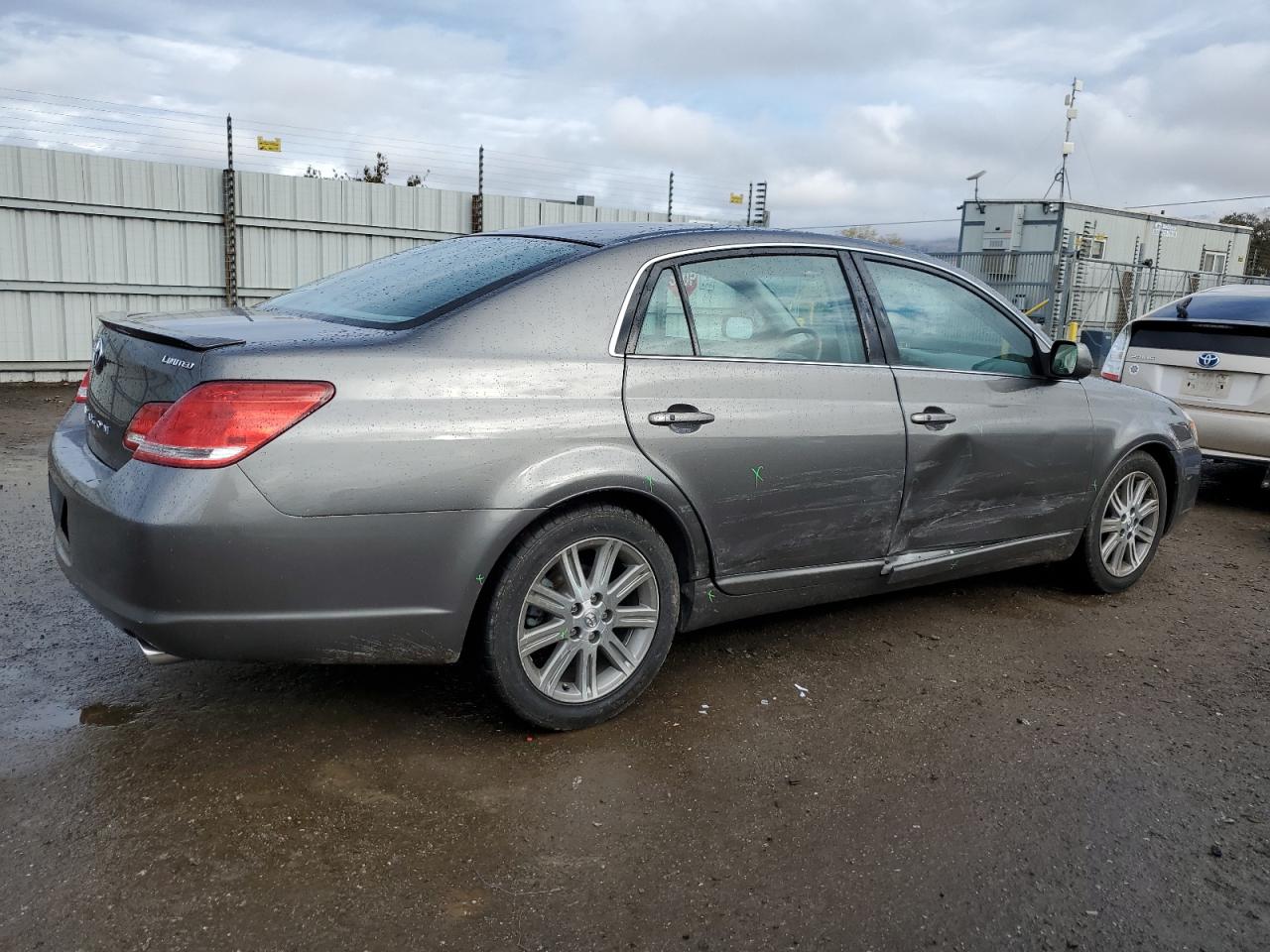 Lot #3051489075 2006 TOYOTA AVALON XL