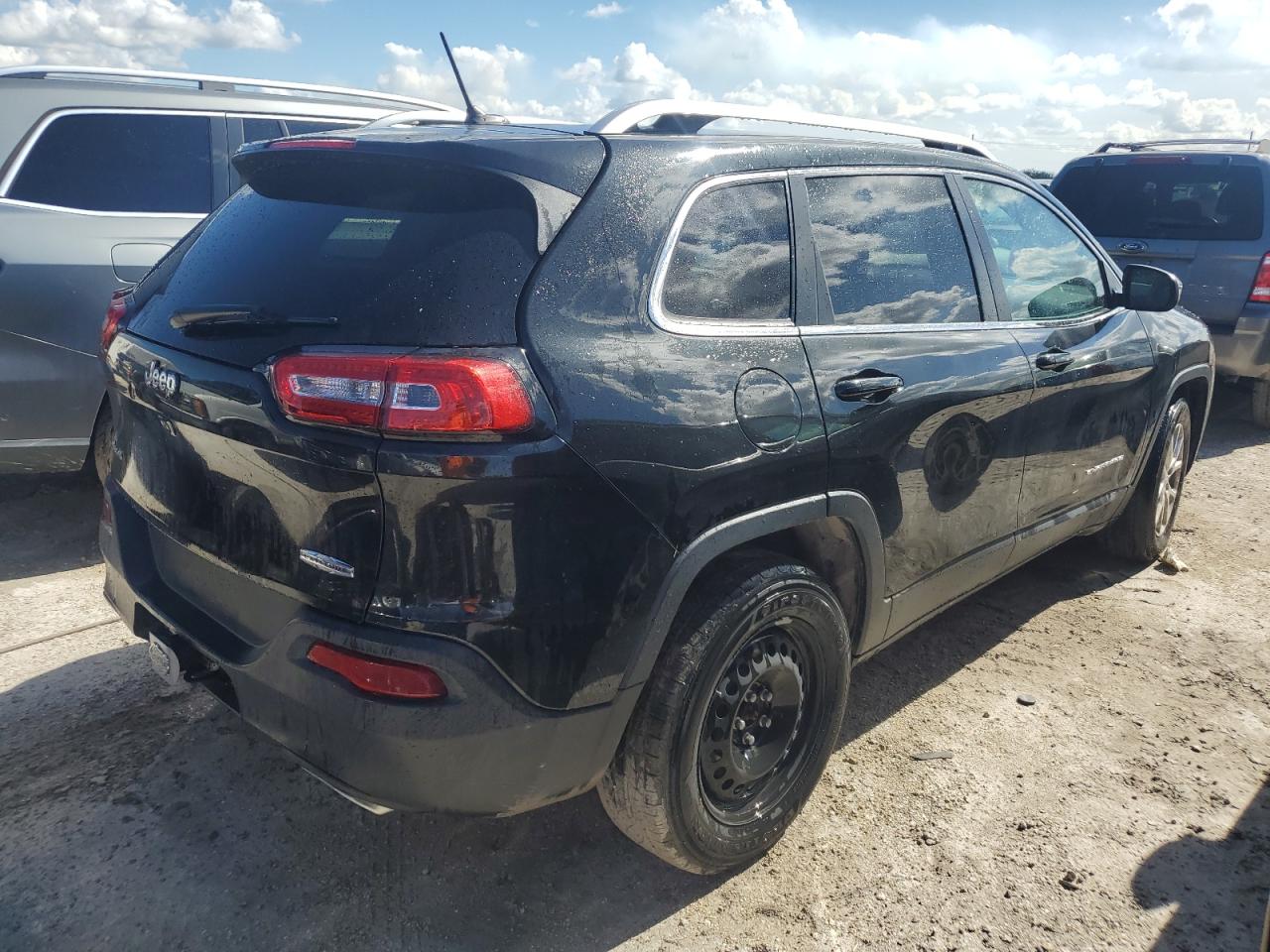 Lot #2989157967 2015 JEEP CHEROKEE L