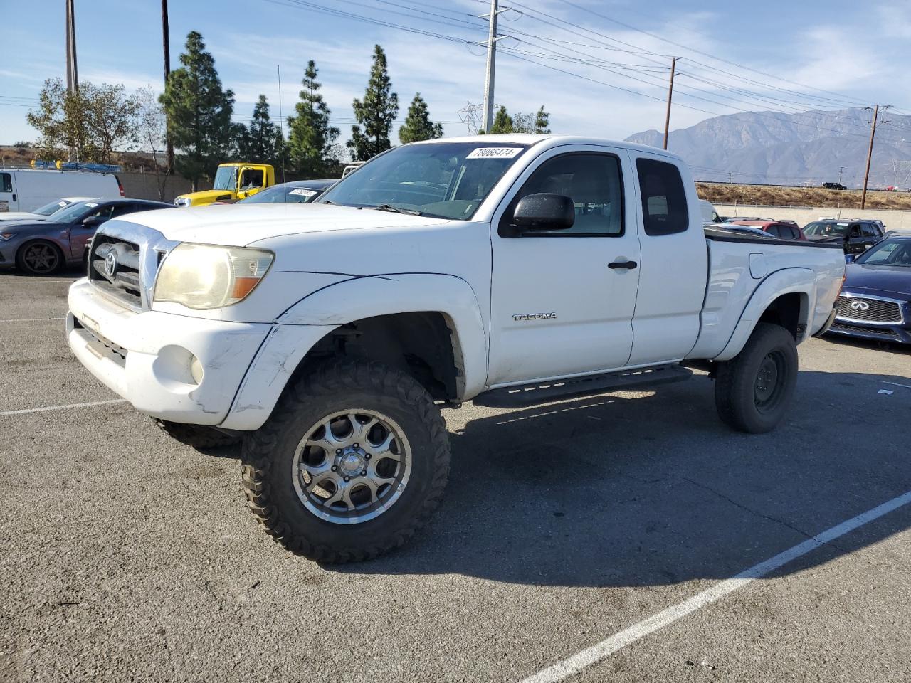  Salvage Toyota Tacoma