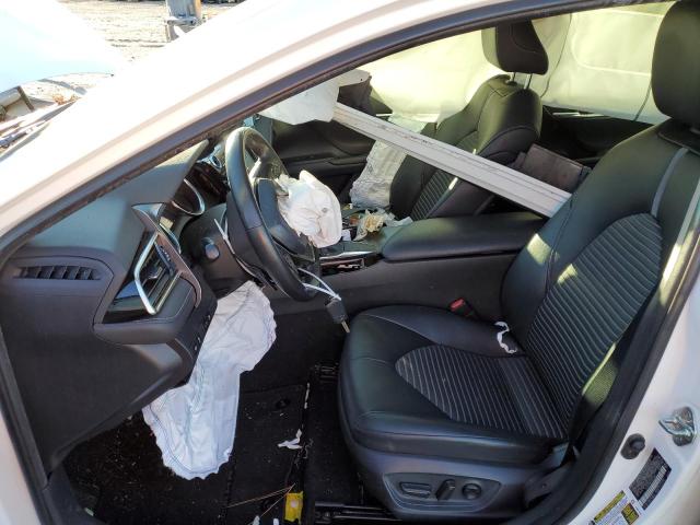 2018 TOYOTA CAMRY L - 4T1B11HK2JU611901