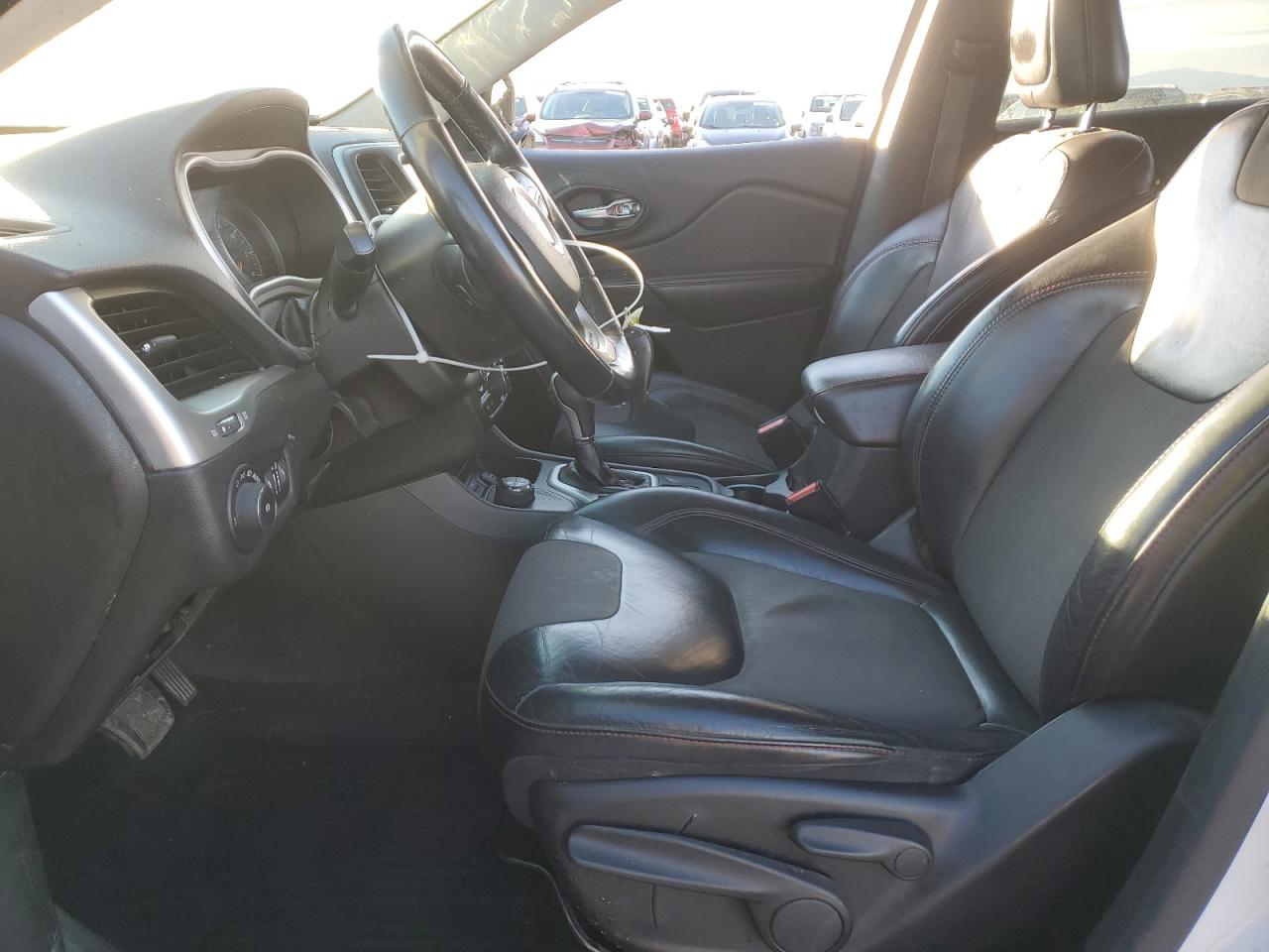 Jeep Cherokee t 2015