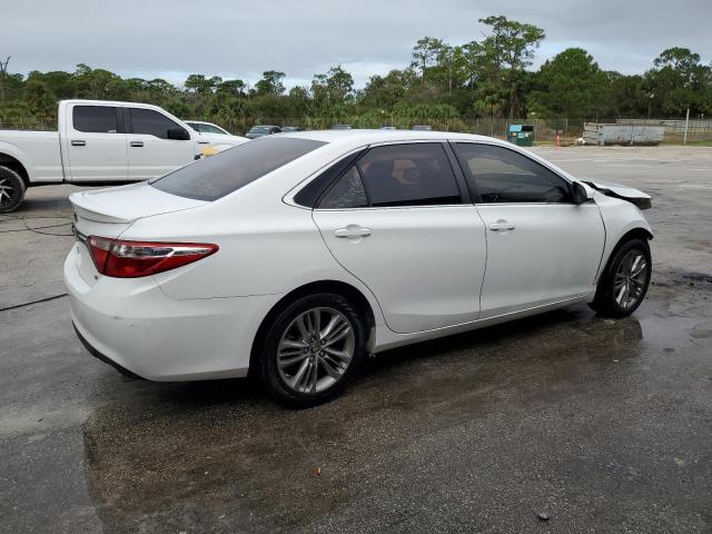 VIN 4T1BF1FK8FU031130 2015 TOYOTA CAMRY no.3