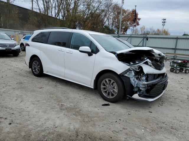 2024 TOYOTA SIENNA LE - 5TDKSKFC0RS131990