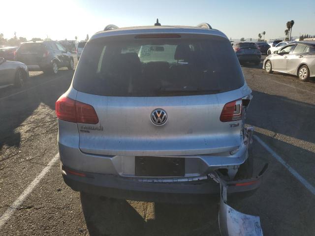 VIN WVGAV7AX3JK000800 2018 VOLKSWAGEN TIGUAN LIM no.6