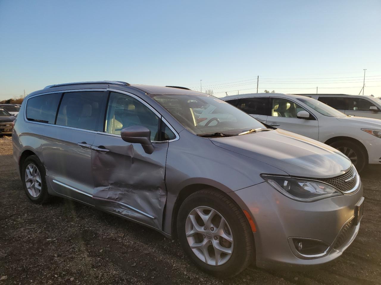 Lot #2976971644 2017 CHRYSLER PACIFICA T