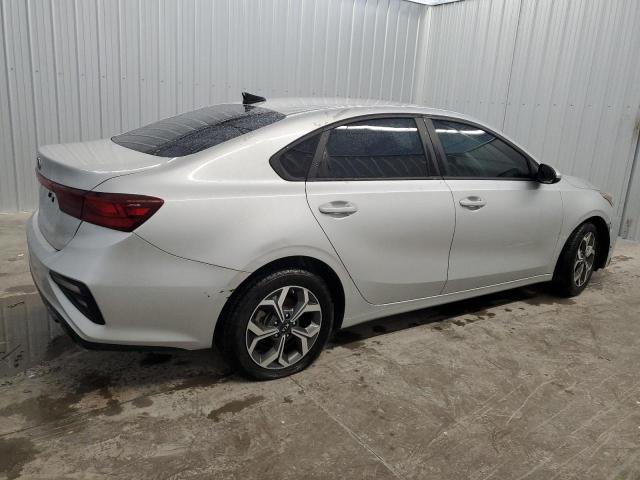 VIN 3KPF24ADXME269696 2021 KIA FORTE no.3