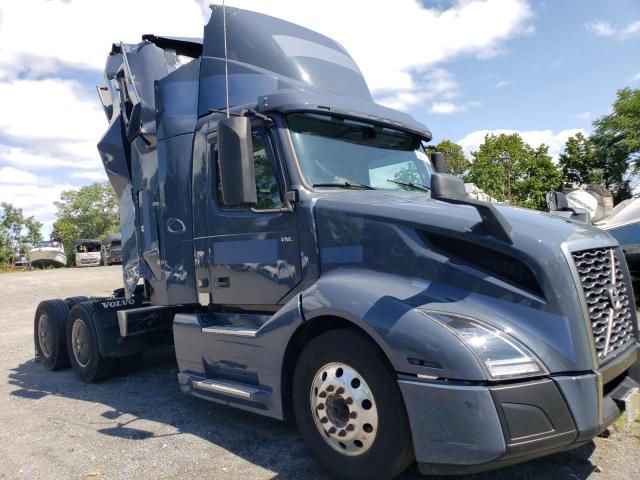 2023 VOLVO VN VNL #2957446437