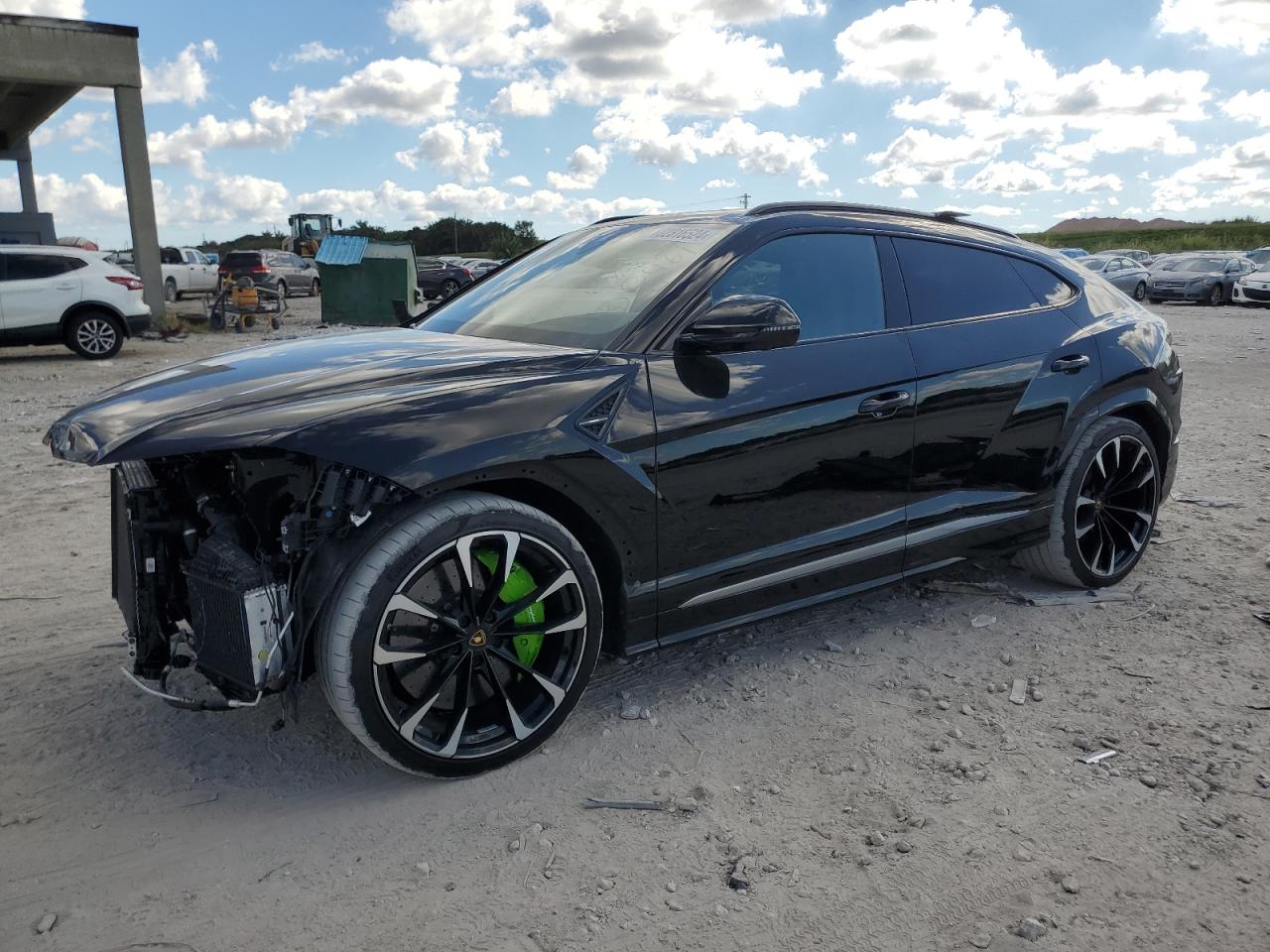  Salvage Lamborghini Urus