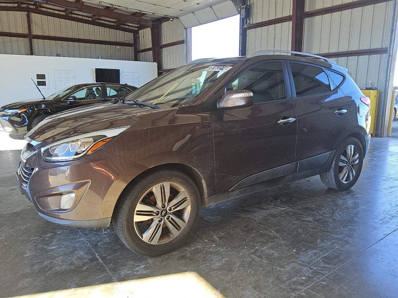  Salvage Hyundai TUCSON