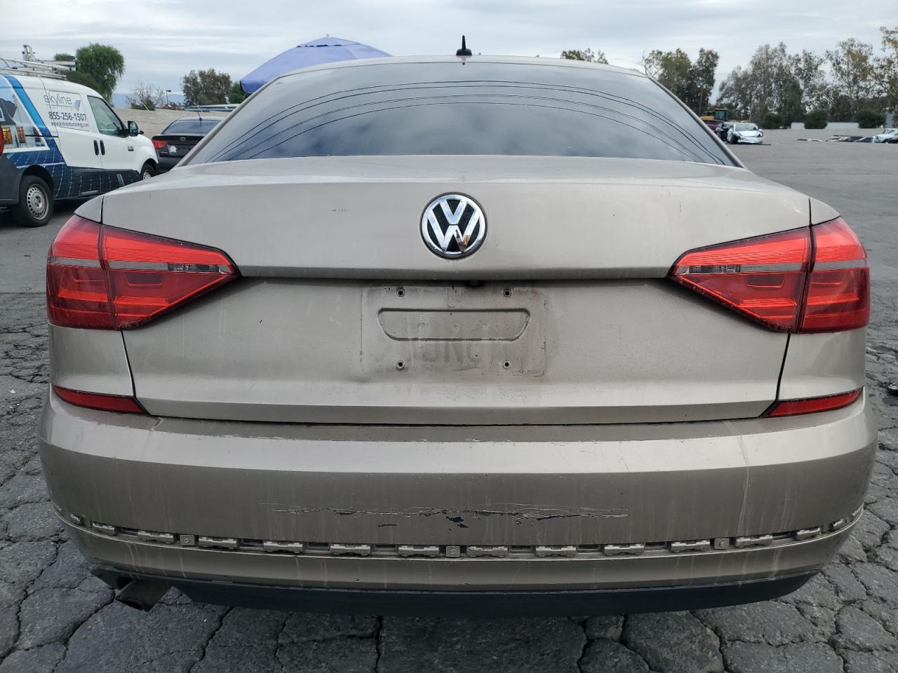 Lot #3024344616 2016 VOLKSWAGEN PASSAT S