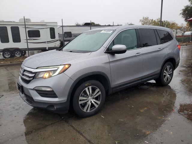 HONDA PILOT EXL 2018 silver  gas 5FNYF5H59JB032317 photo #1