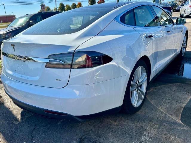 VIN 5YJSA1S11EFP32051 2014 Tesla MODEL S no.4