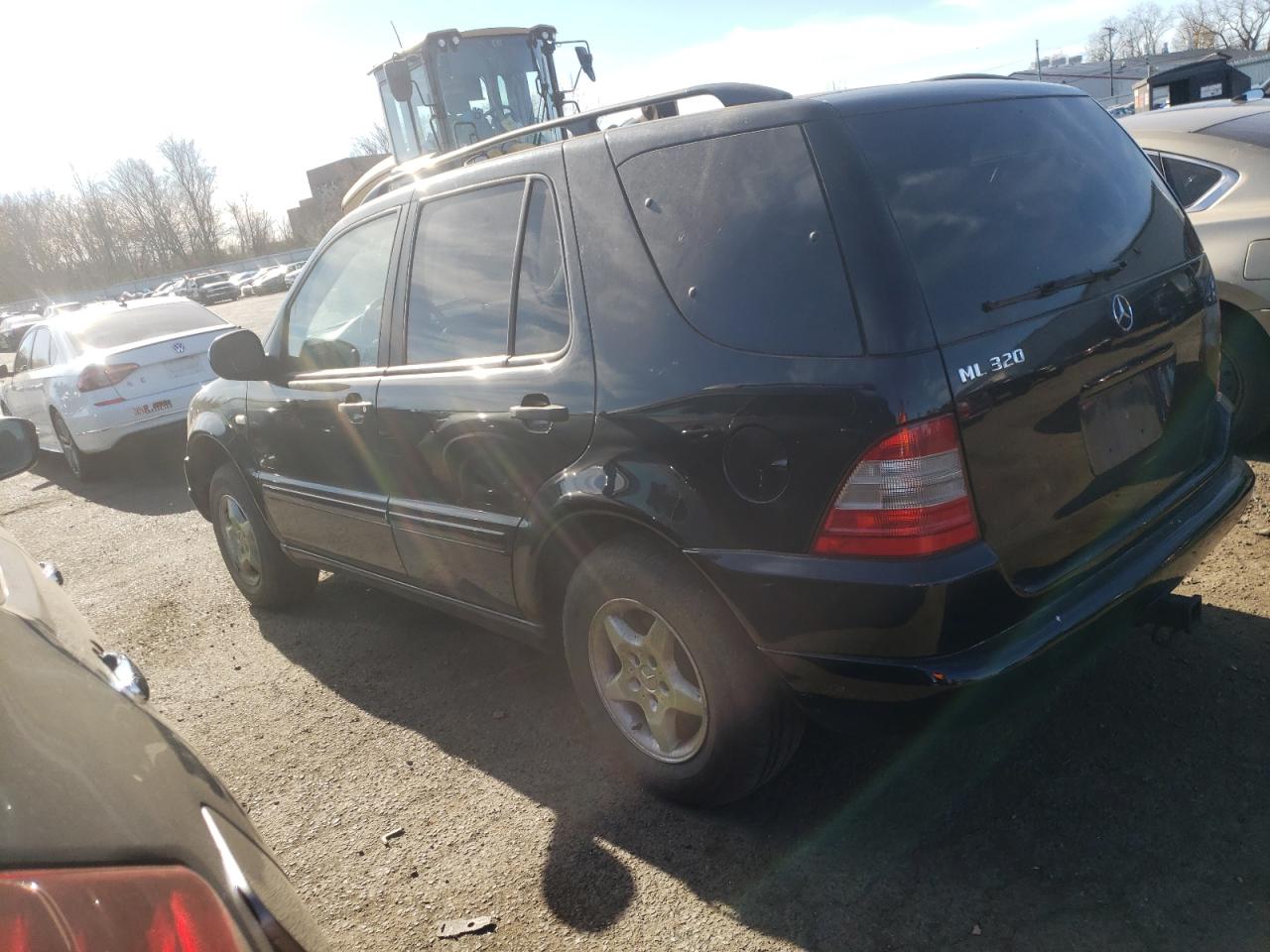 Lot #2990796341 2000 MERCEDES-BENZ ML 320