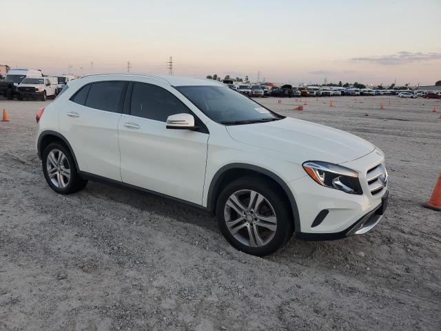 VIN WDCTG4EB0GJ267924 2016 MERCEDES-BENZ GLA-CLASS no.4