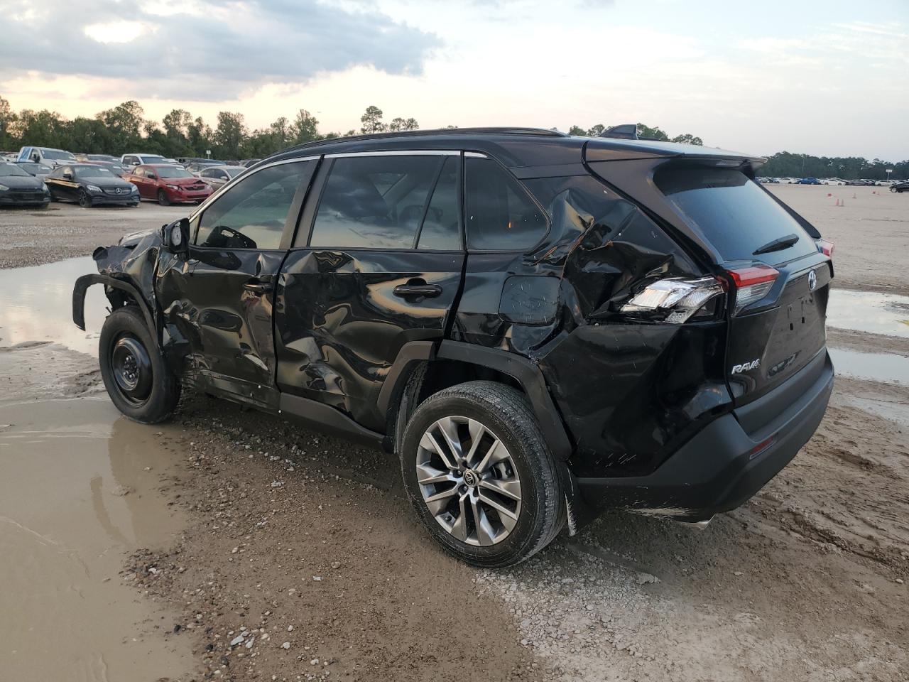 Lot #2961865216 2022 TOYOTA RAV4 XLE P