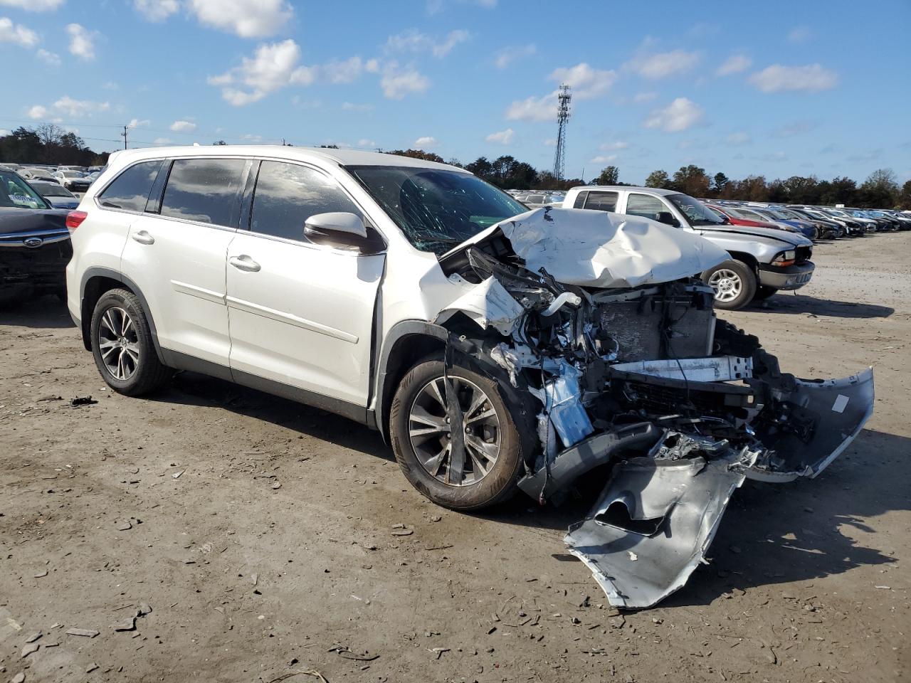 Lot #3028636914 2019 TOYOTA HIGHLANDER