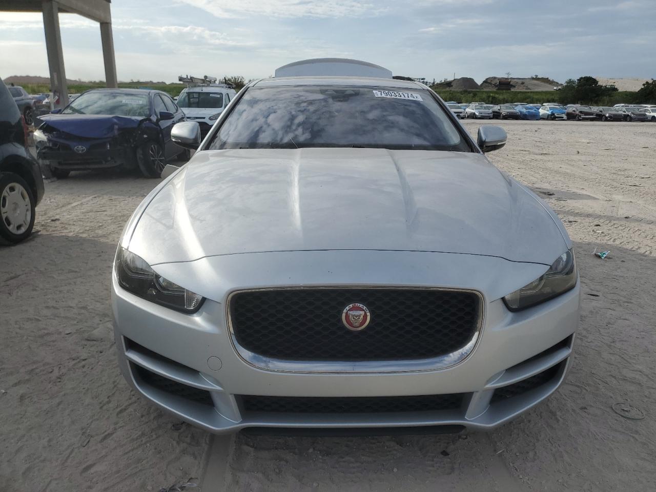 Lot #2994138339 2017 JAGUAR XE PREMIUM