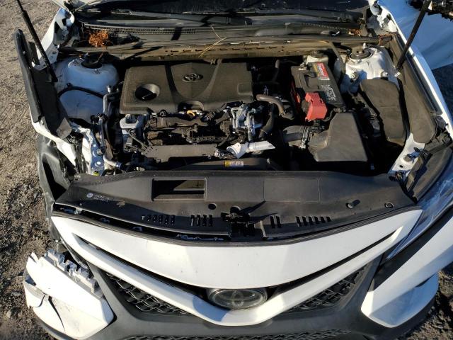 2018 TOYOTA CAMRY L - 4T1B11HK2JU611901