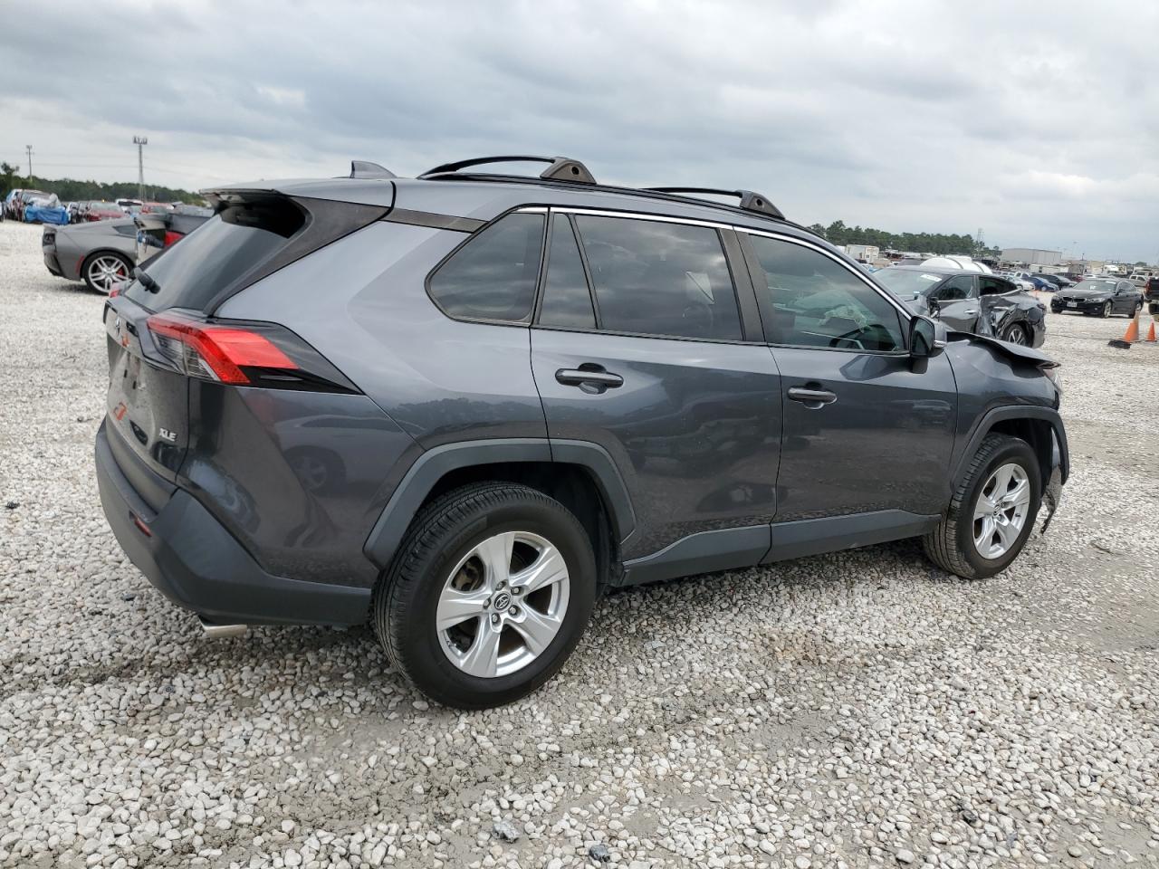 Lot #3020991343 2019 TOYOTA RAV4 XLE