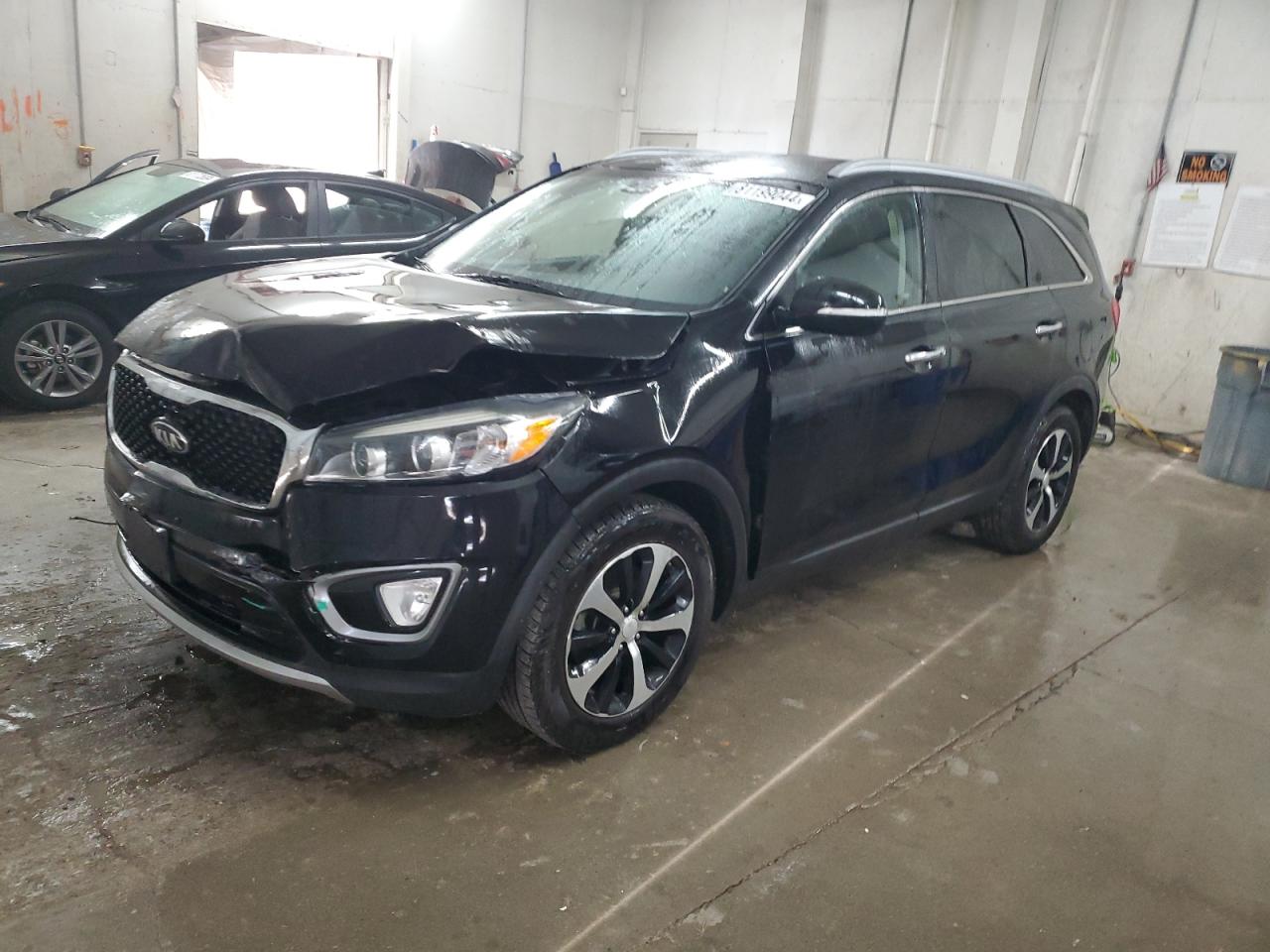  Salvage Kia Sorento