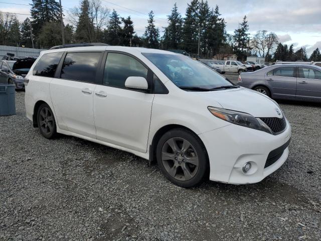 2016 TOYOTA SIENNA SE 5TDXK3DC3GS732290
