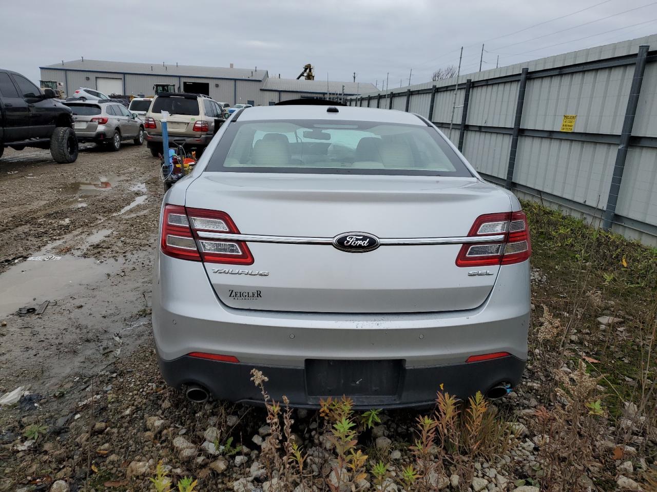 Lot #3026224257 2013 FORD TAURUS SEL