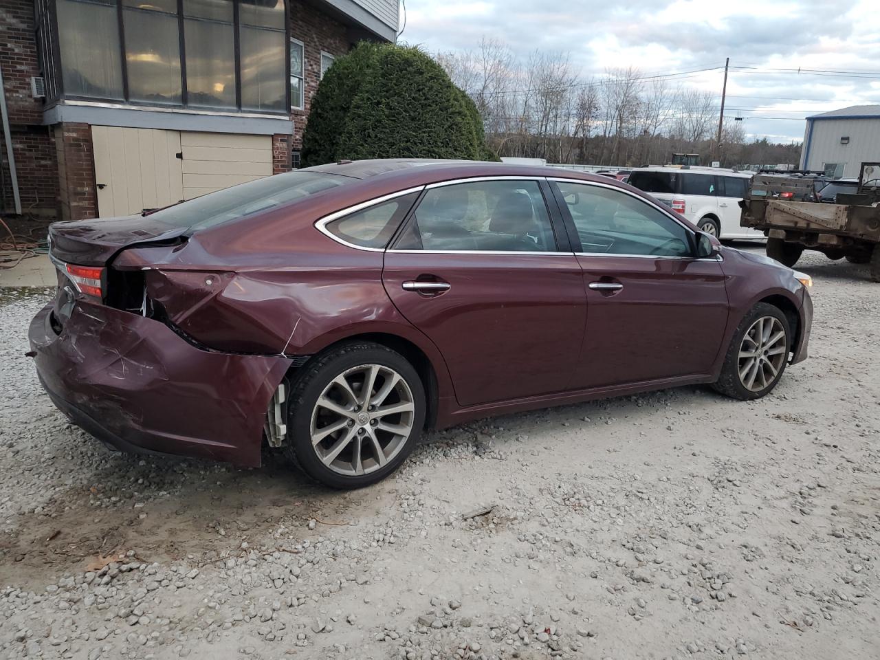 Lot #3049519630 2014 TOYOTA AVALON BAS