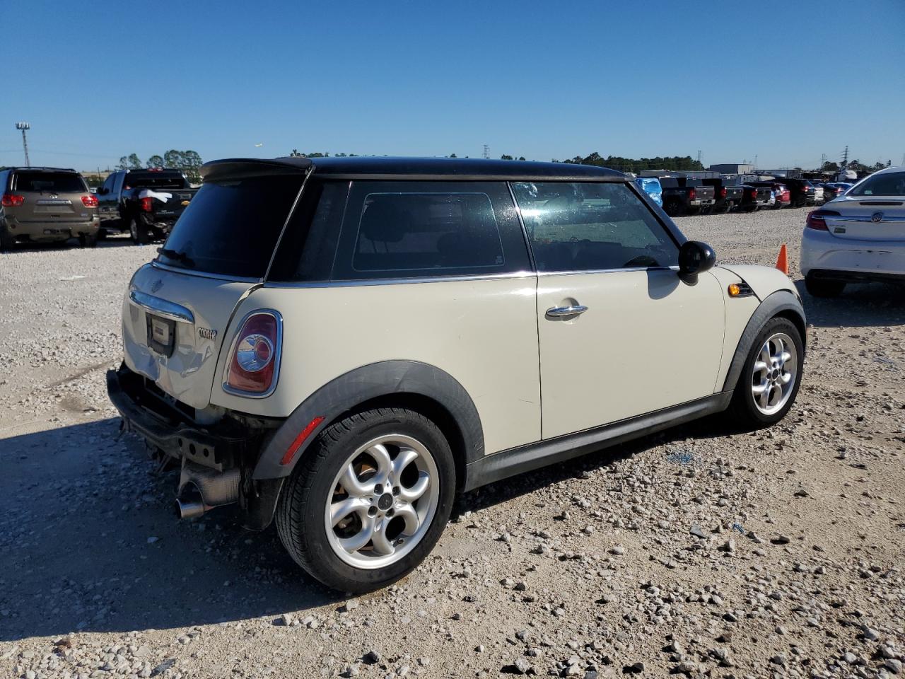 Lot #2991592129 2011 MINI COOPER