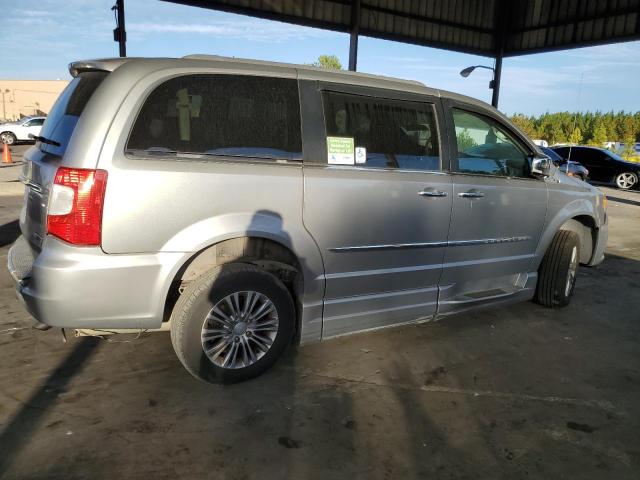 2016 CHRYSLER TOWN & COU - 2C4RC1CG8GR271398