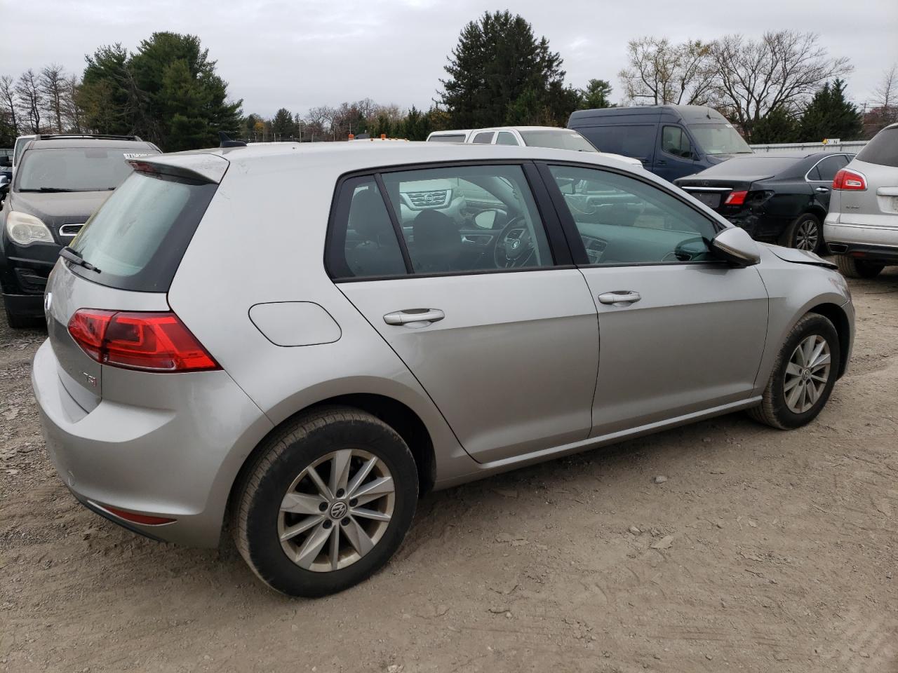 Lot #2977006738 2016 VOLKSWAGEN GOLF S/SE