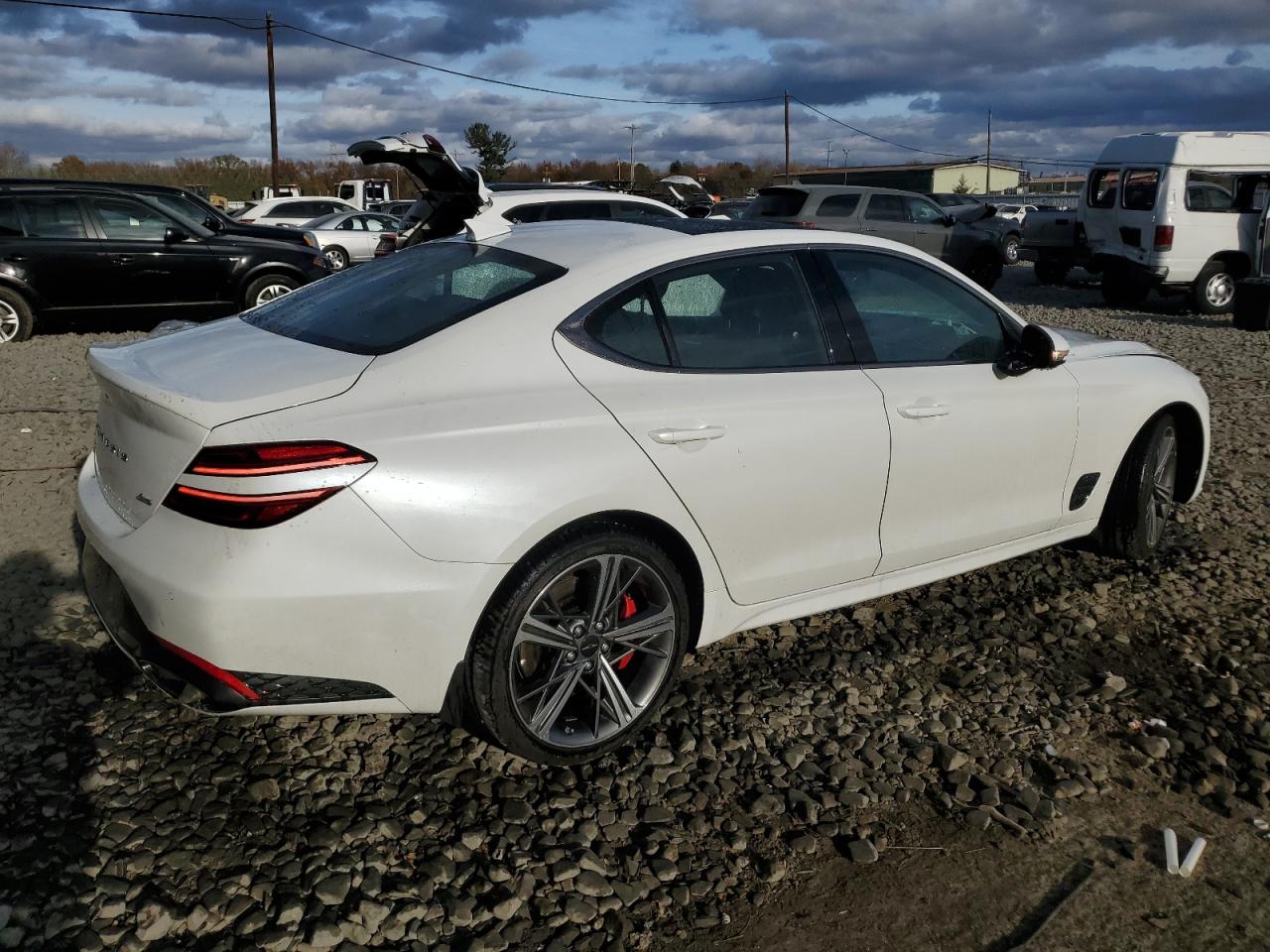 Lot #3024453553 2024 GENESIS G70 BASE