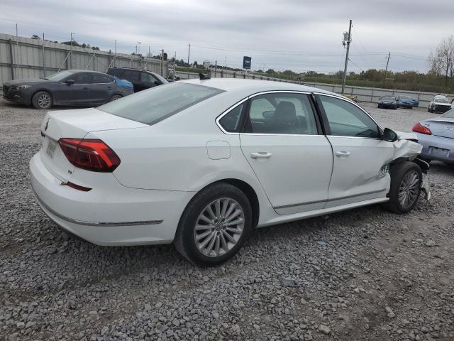 2017 VOLKSWAGEN PASSAT SE - 1VWBT7A33HC034166