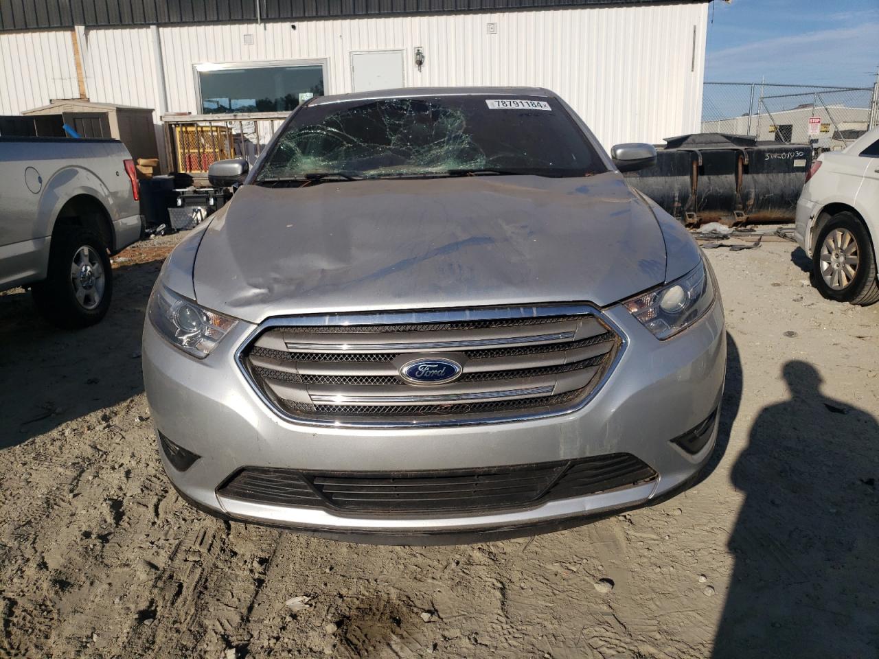 Lot #3009252064 2014 FORD TAURUS SEL