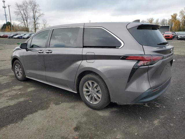 2021 TOYOTA SIENNA XLE - 5TDYRKEC6MS036009