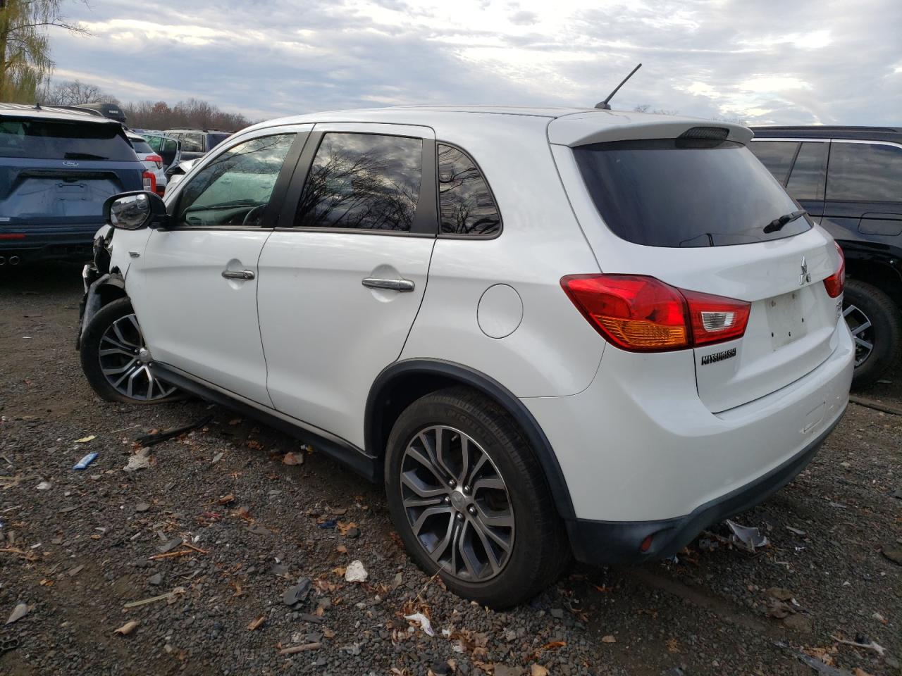 Lot #3034279123 2016 MITSUBISHI OUTLANDER