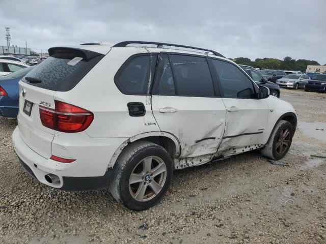 BMW X5 XDRIVE3 2013 white  gas 5UXZV4C5XD0B12139 photo #4