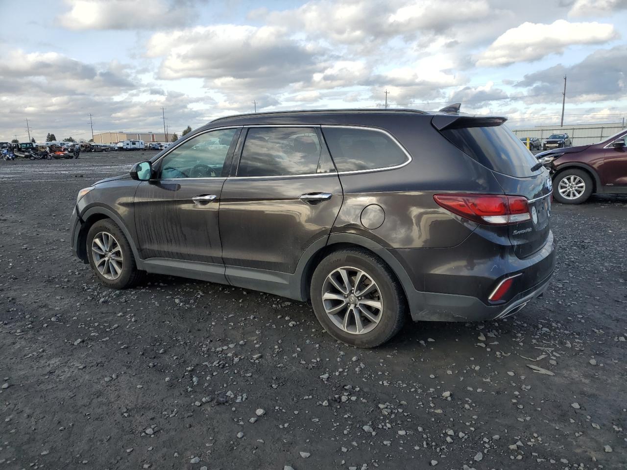 Lot #2996422374 2017 HYUNDAI SANTA FE S