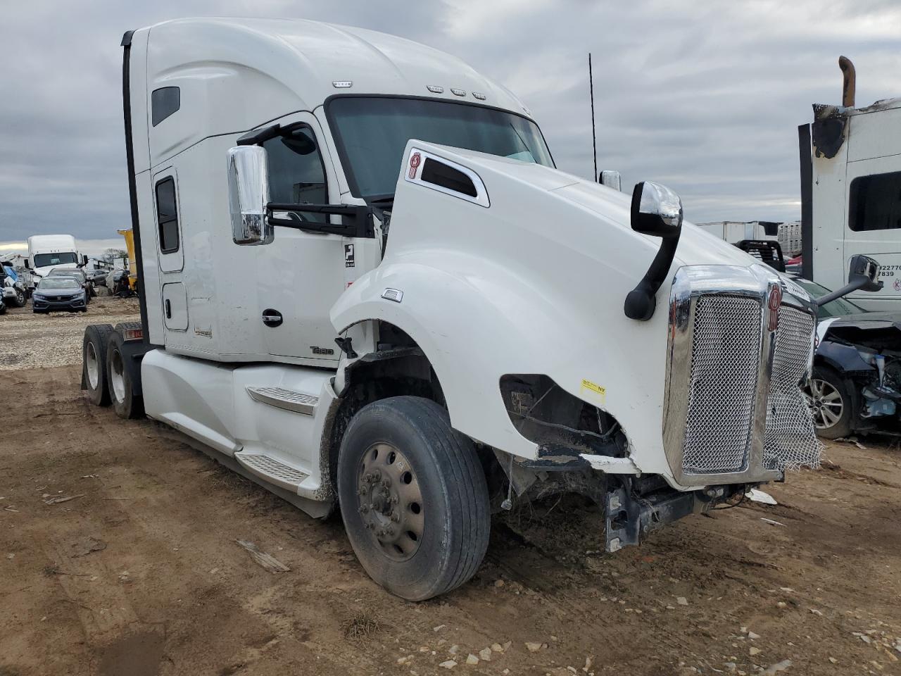  Salvage Kenworth Constructi