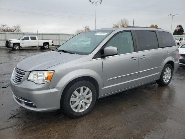 2015 CHRYSLER TOWN & COU - 2C4RC1BG8FR718098