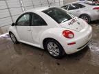 VOLKSWAGEN NEW BEETLE снимка