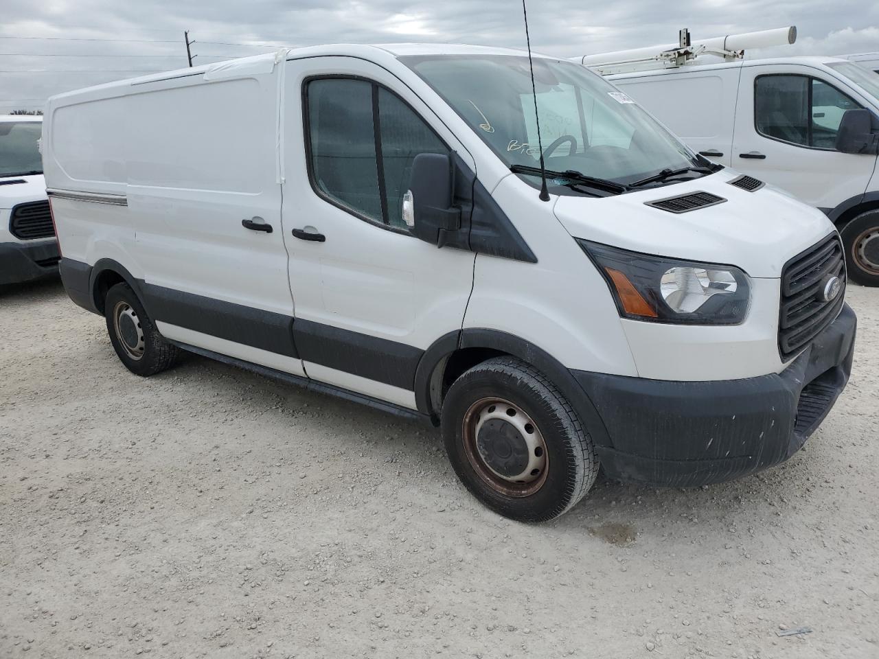 FORD TRANSIT T-150