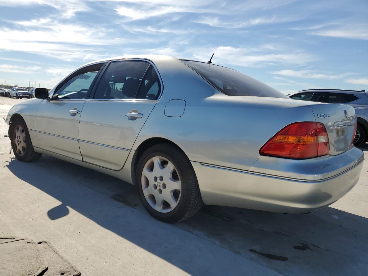 Lot #3050491109 2002 LEXUS LS 430