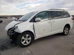 TOYOTA SIENNA LE photo