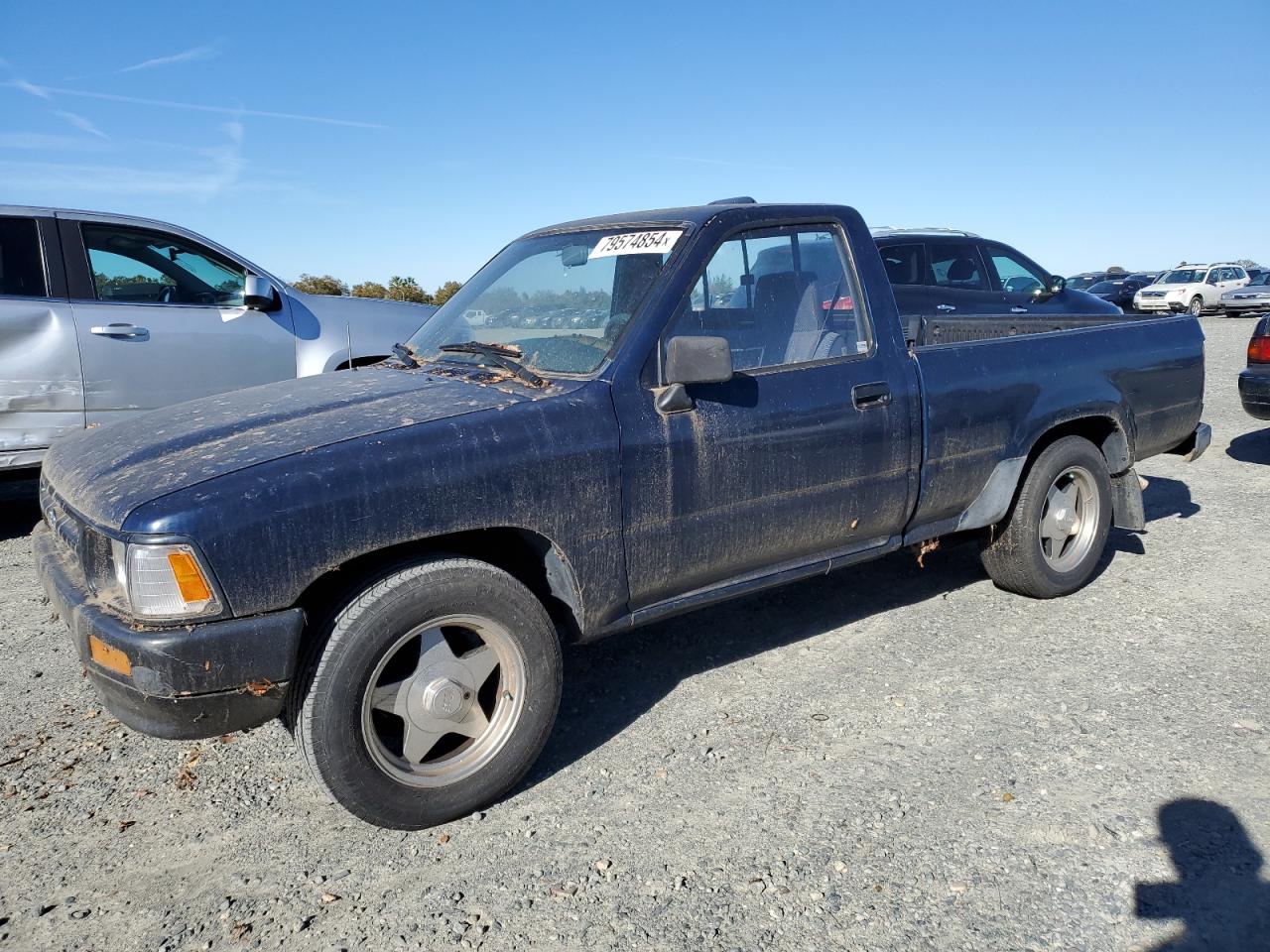 Lot #3028381828 1994 TOYOTA PICKUP 1/2