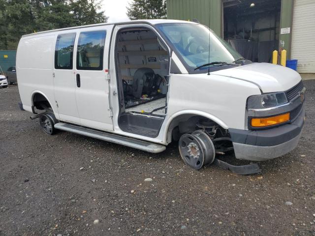 VIN 1GCWGAFP7N1171393 2022 CHEVROLET EXPRESS no.4