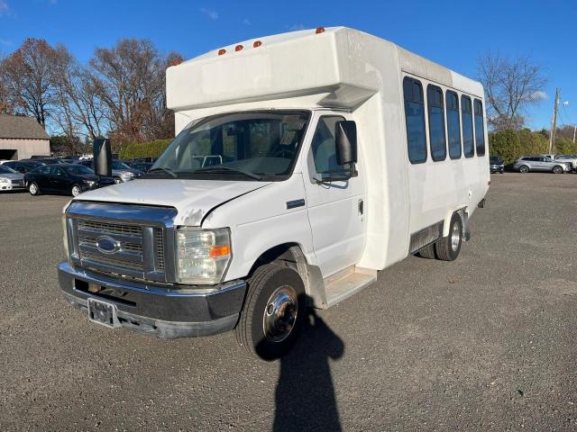 FORD ECONOLINE 2008 white cutaway gas 1FD3E35S88DA18157 photo #1